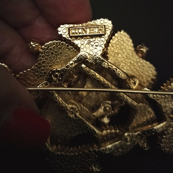 Abstract Brooch / Pendant By Ciner - Picture 4 of 7